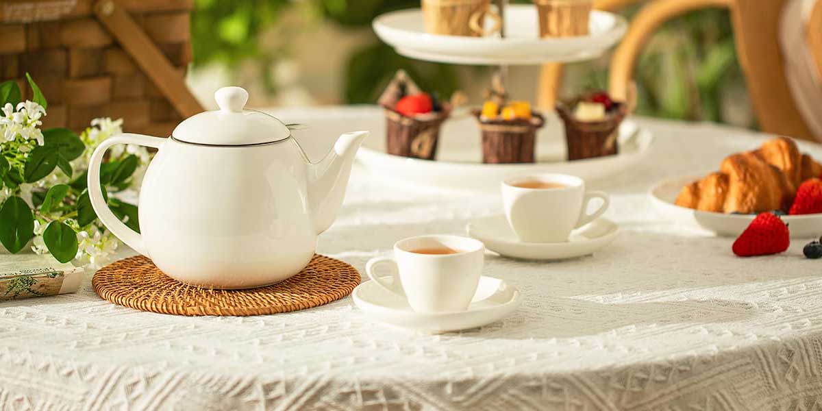 Teaeer New White Ceramic Teapot Review: 1-2 Person Size, Rust Free Strainer