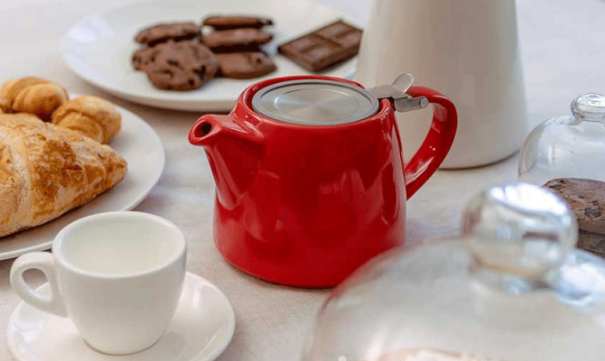 What Is The Point Of A Ceramic Teapot?